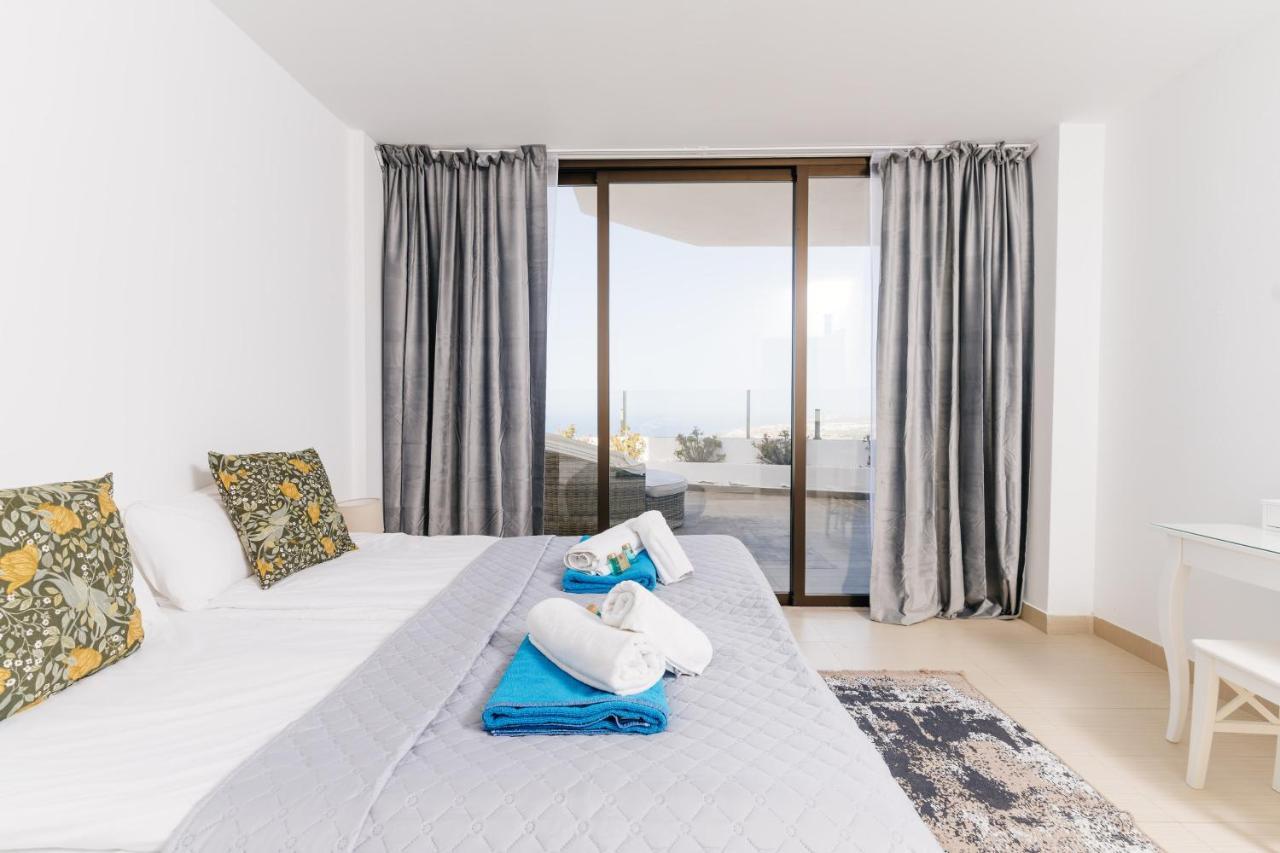 פלאייה דה לאס אמריקס Sunset White Villa - Ocean View, Jakuzzi, Heated Pool, Air-Conditioning, Grill מראה חיצוני תמונה