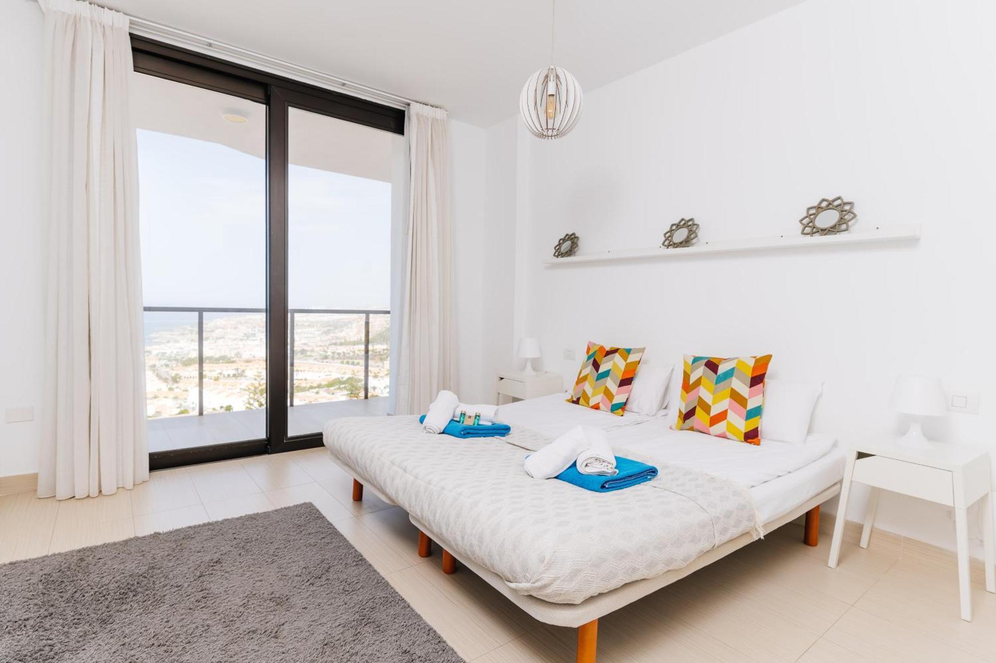פלאייה דה לאס אמריקס Sunset White Villa - Ocean View, Jakuzzi, Heated Pool, Air-Conditioning, Grill מראה חיצוני תמונה