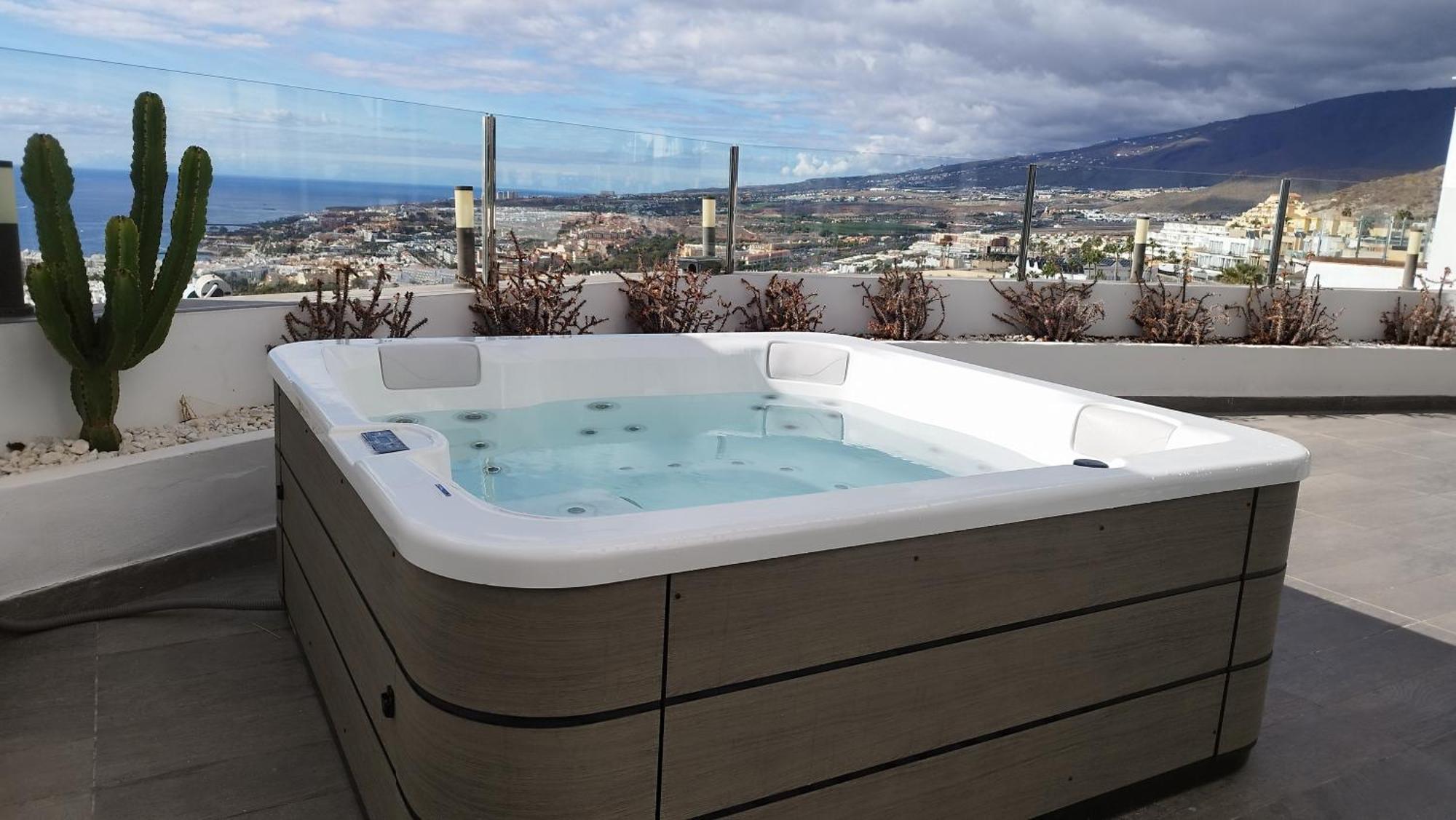 פלאייה דה לאס אמריקס Sunset White Villa - Ocean View, Jakuzzi, Heated Pool, Air-Conditioning, Grill מראה חיצוני תמונה
